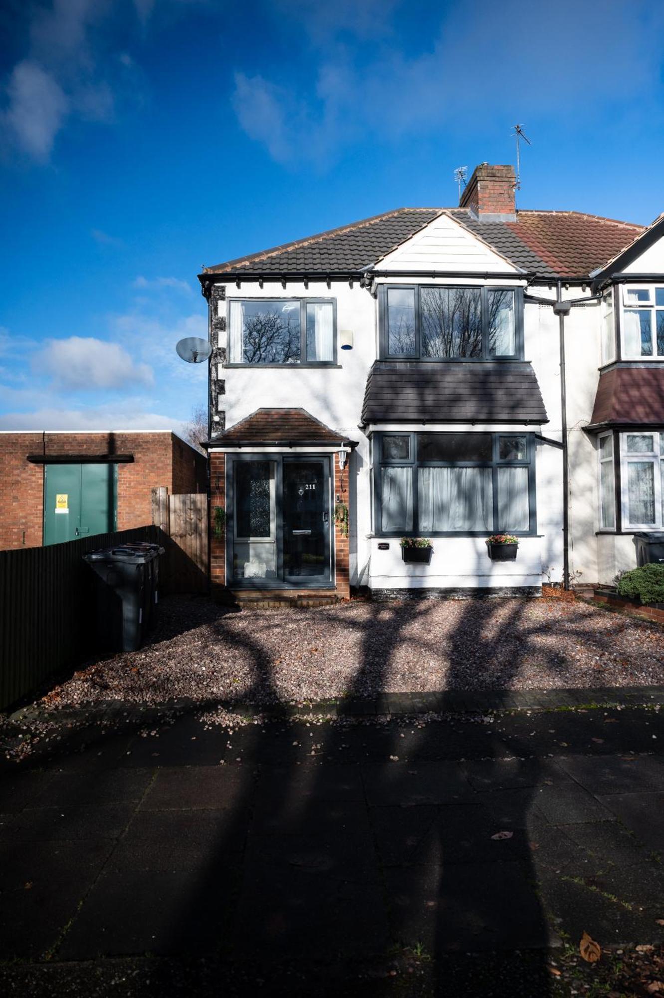 Modern 3-bed, Garden, Fast Wifi, Family, Contractors *