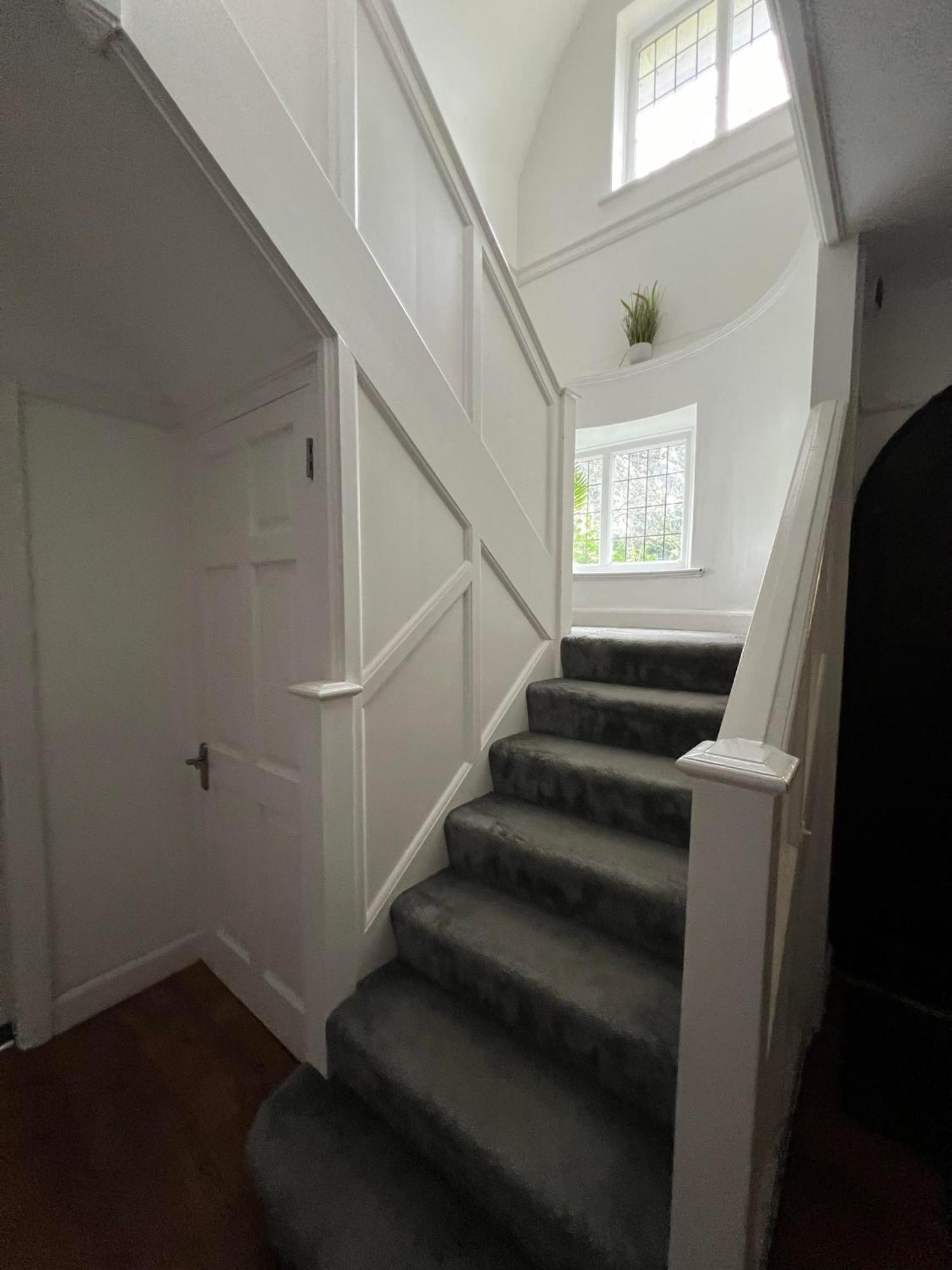 Large 8 Bedroom House In Edgbaston Apartment