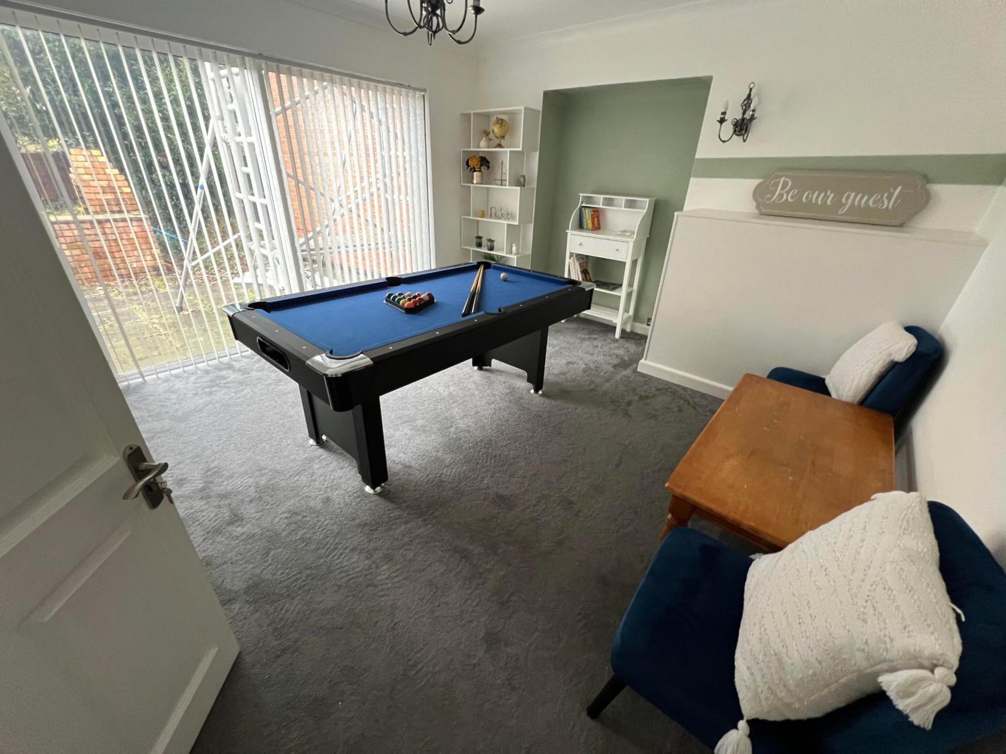 Large 8 Bedroom House In Edgbaston *