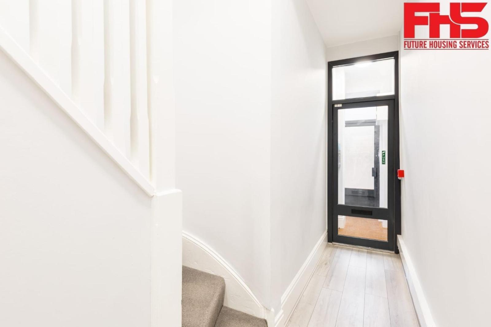 Luxury Comfy 1 Bed Apartment *