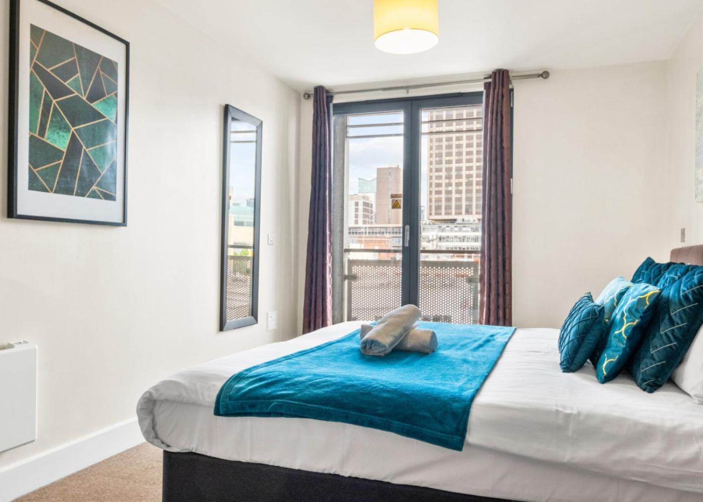 Chinatown - One Bed - Balcony - Secure Parking - Fast Wifi - Centre - 49a Birmingham