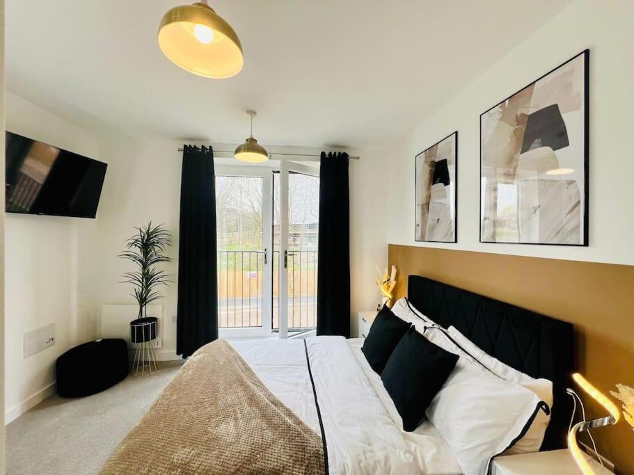 Apartment Hessian Lounge -wyndale- 2br W/parking Birmingham