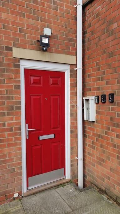 Aston Apartments-3 11 Lichfield Road B6 5rw * Birmingham