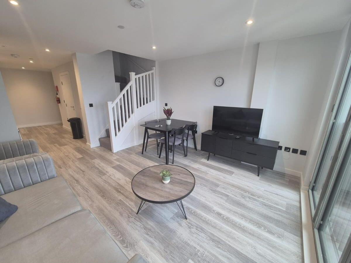 Stunning 2 Bed * Birmingham