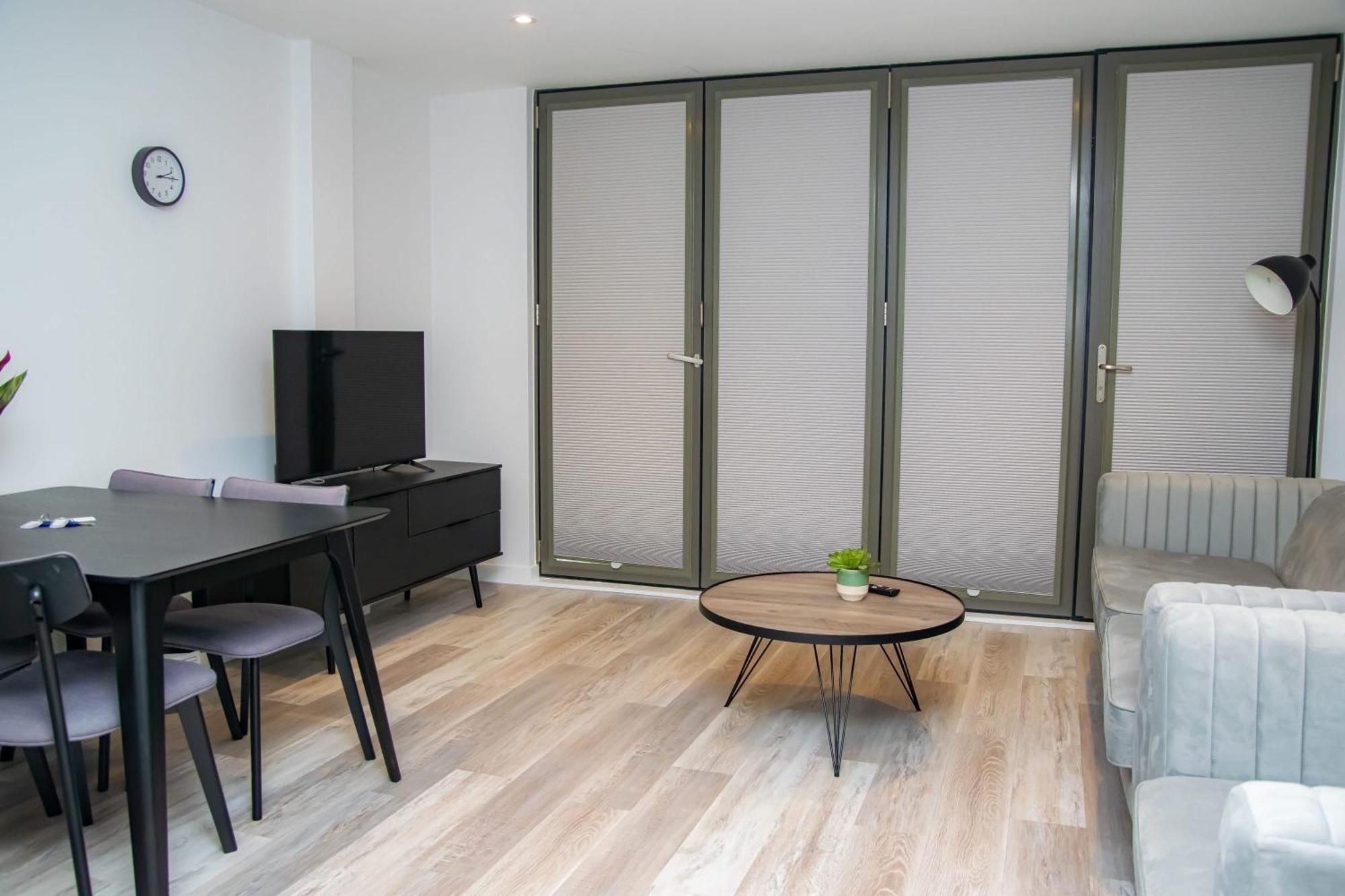 Stunning 2 Bed * Birmingham