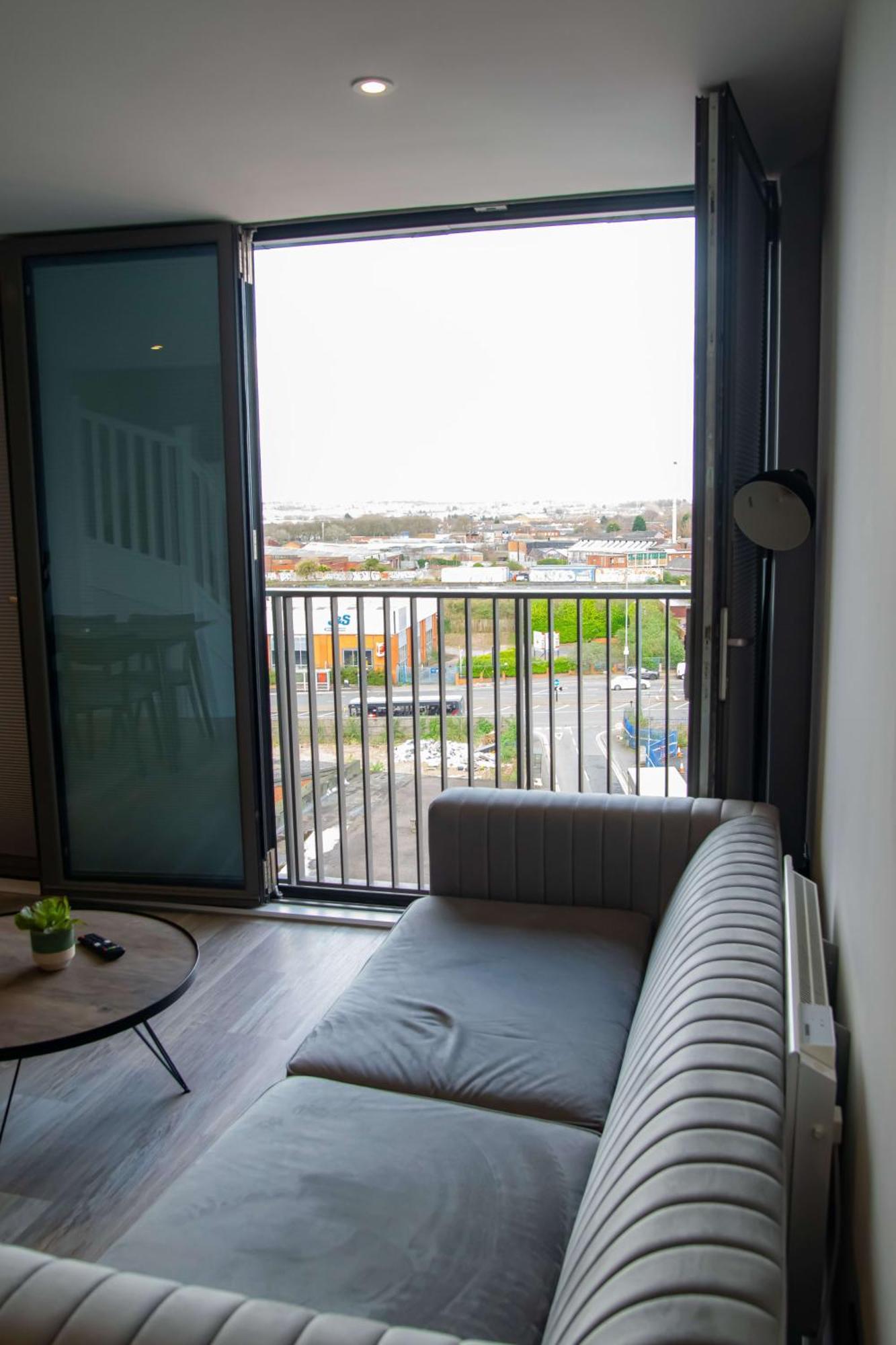 Stunning 2 Bed * Birmingham
