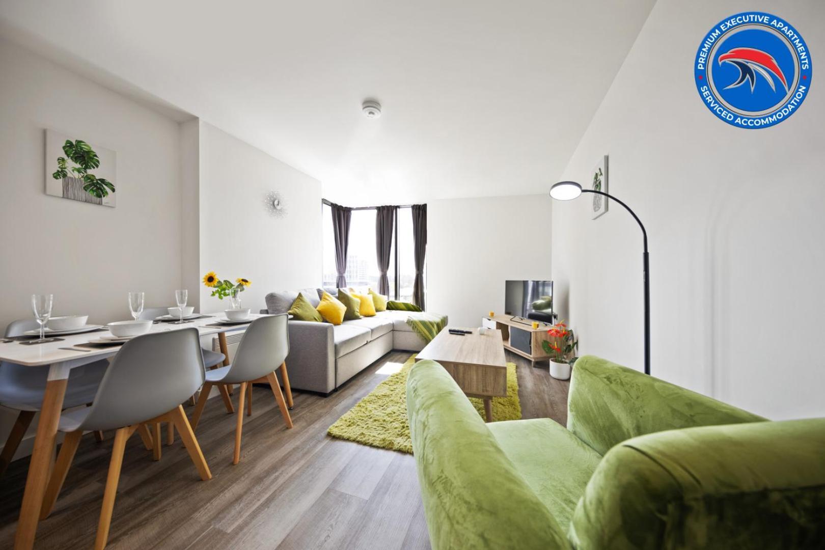 The Rozvi Empire Luxury For Long - Business,relocations & Families, Free Parking, Free Wifi Apartment Birmingham