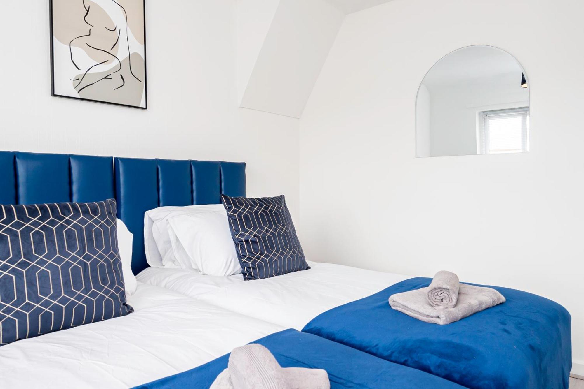 Holiday home Private Immaculate Contractor And Leisure With Large Driveway *
