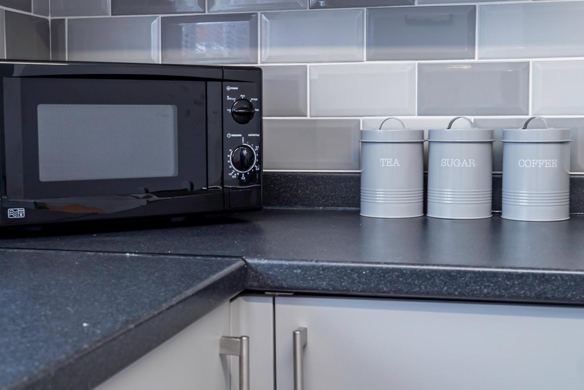 Private Immaculate Contractor And Leisure With Large Driveway Holiday home Birmingham