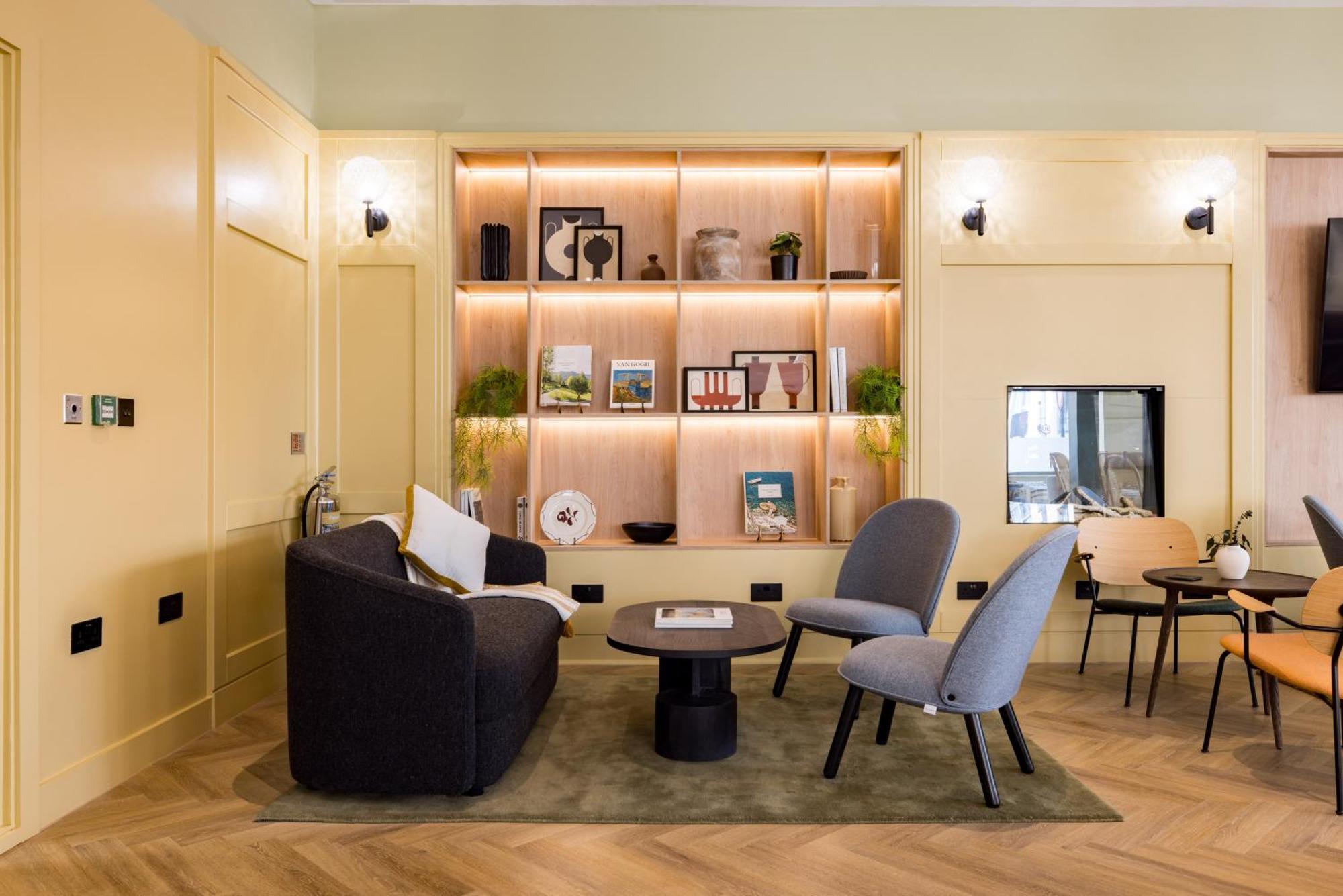 Apartment Charles Hope Centre