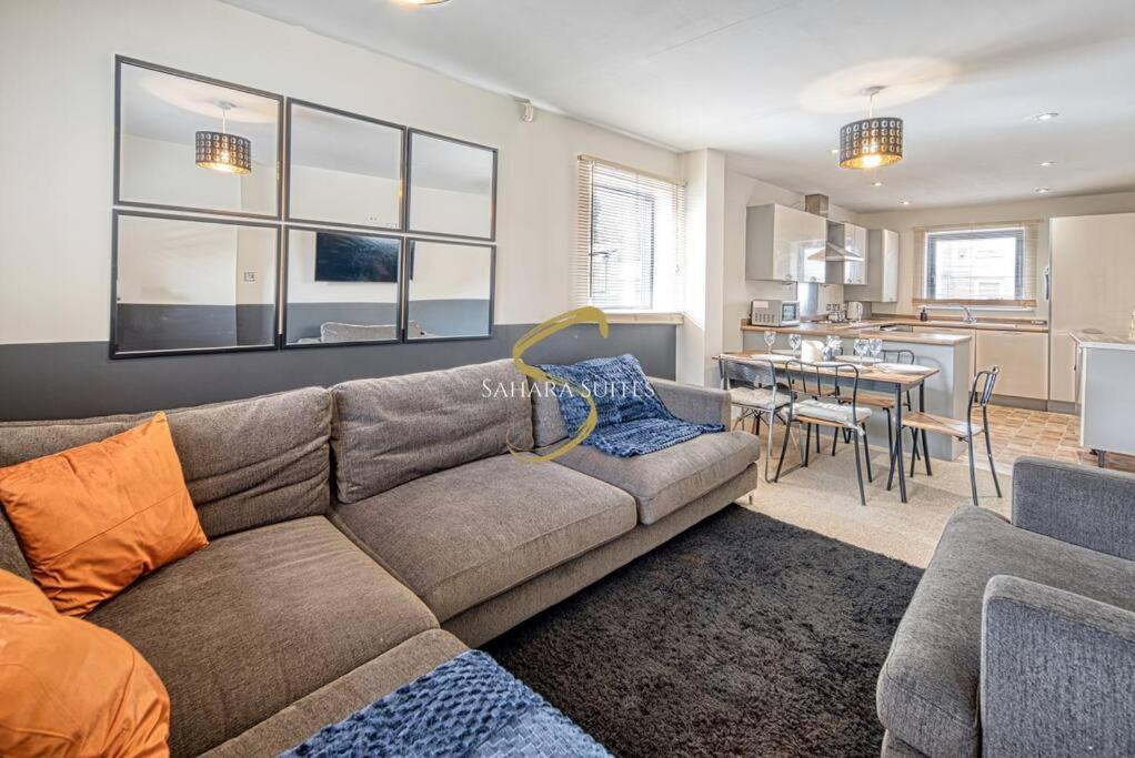 Rare Stay - Exclusive 4Bed - Near Icc, O2 Academy & Arena - Birmingham City Centre - Parking *