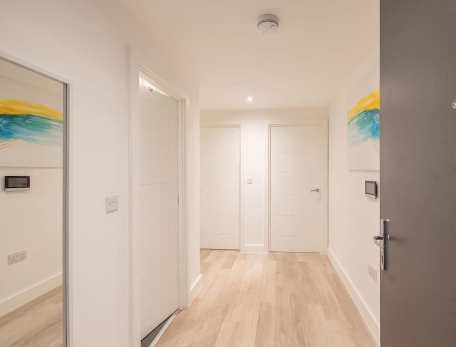 Apartment Chrome Homes - New 1 Bed Centre Wi-fi/smarttv