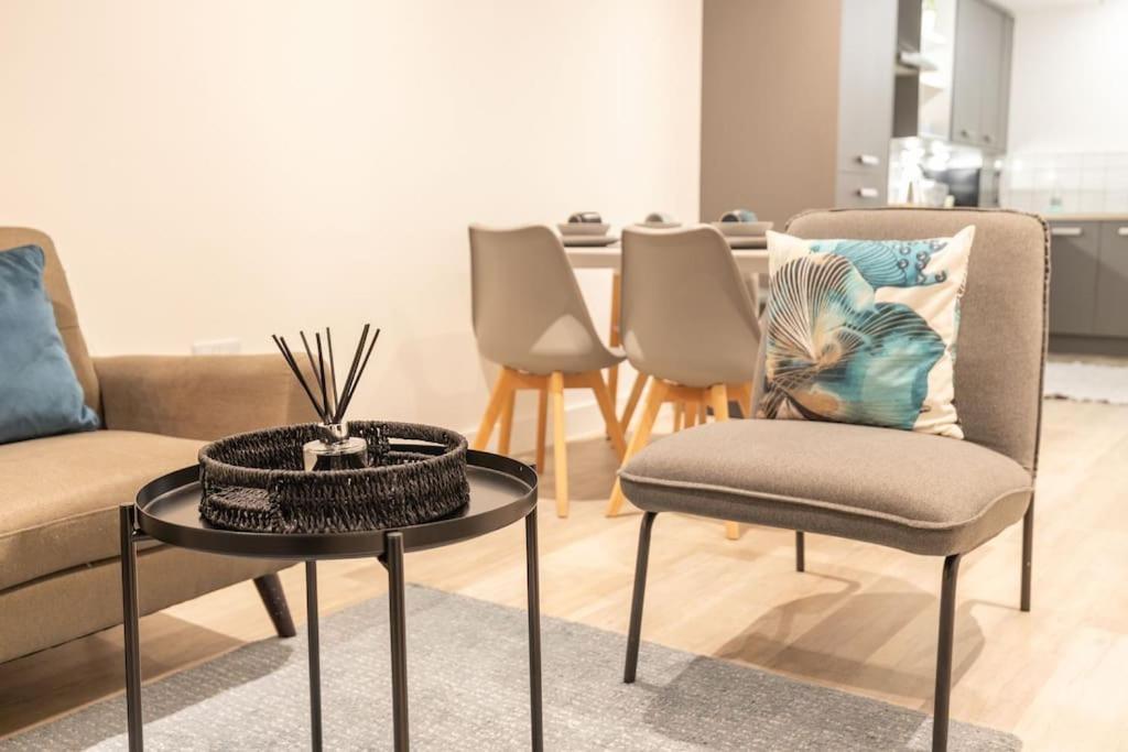 Apartment Chrome Homes - New 1 Bed Centre Wi-fi/smarttv