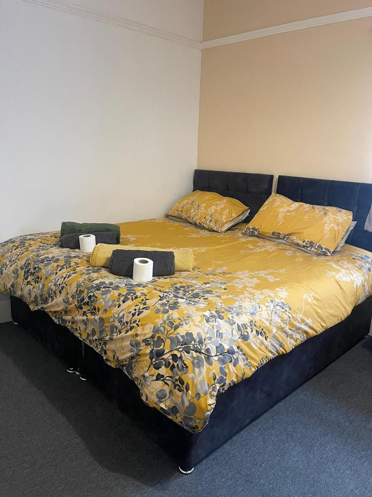 Devonshire House Hostel