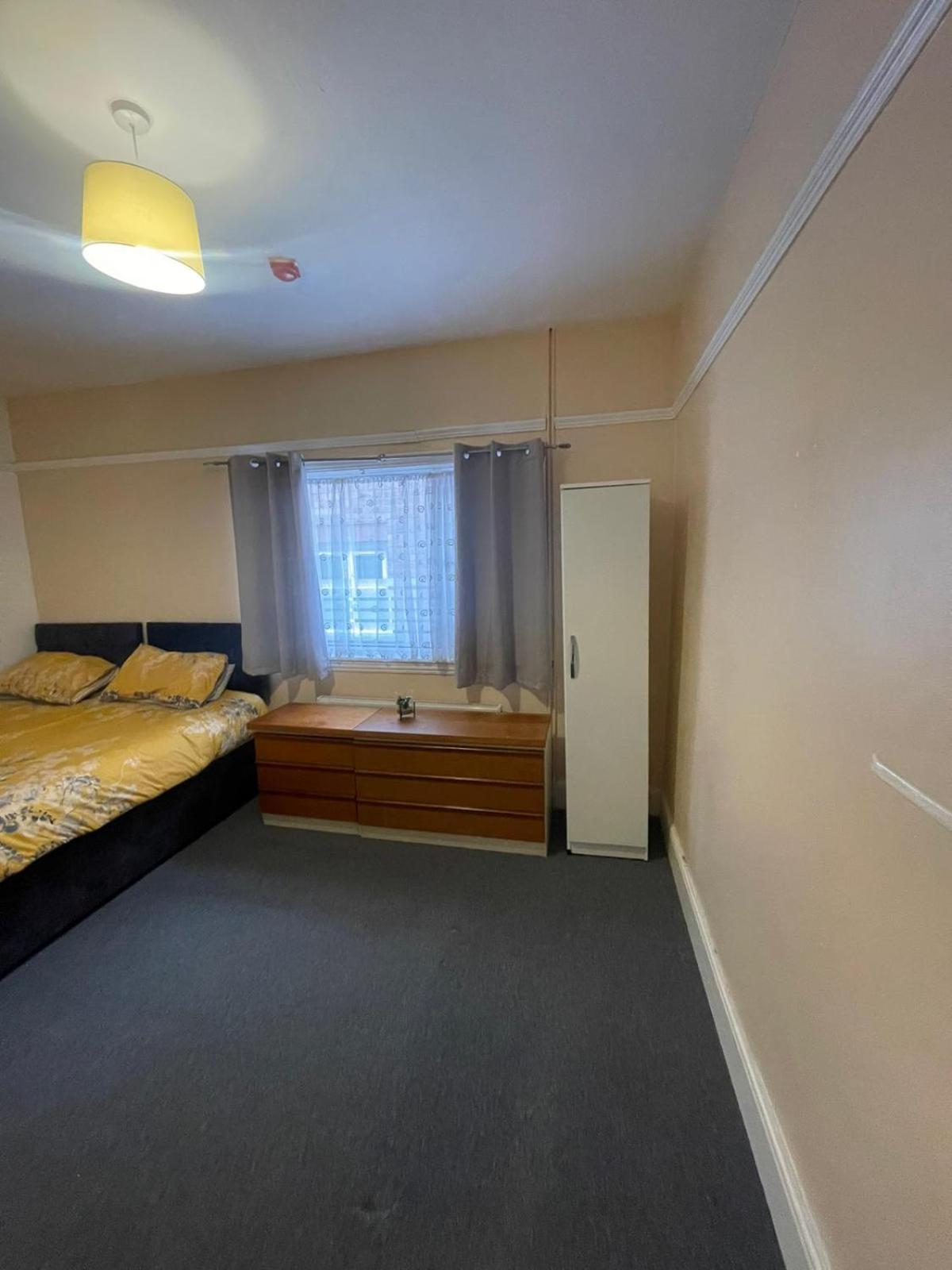 Devonshire House Hostel