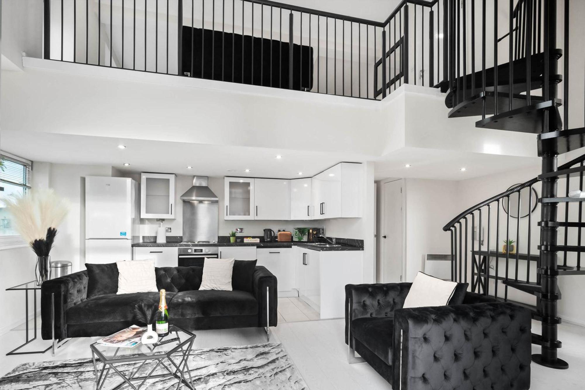 Apartment Duplex Penthouse - Centre - Secure Parking - Terrace - Rated - 1401m