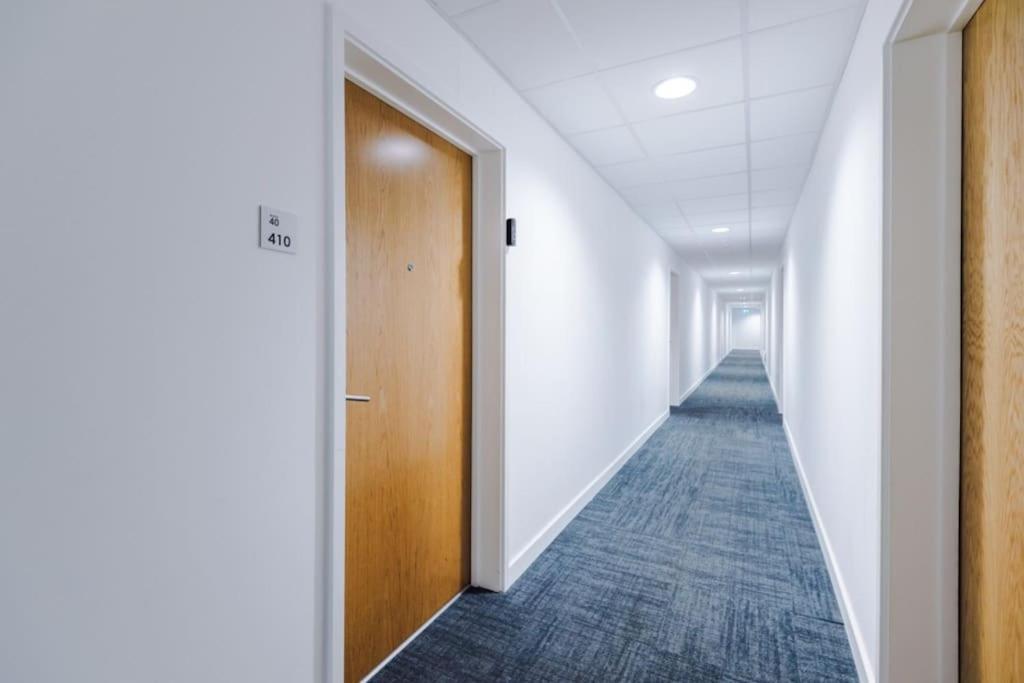 Windmill Suite- Modern 2 Bed 2 Bath With Concierge Perfect For Leisure, Business And Contractor By Dreamluxe