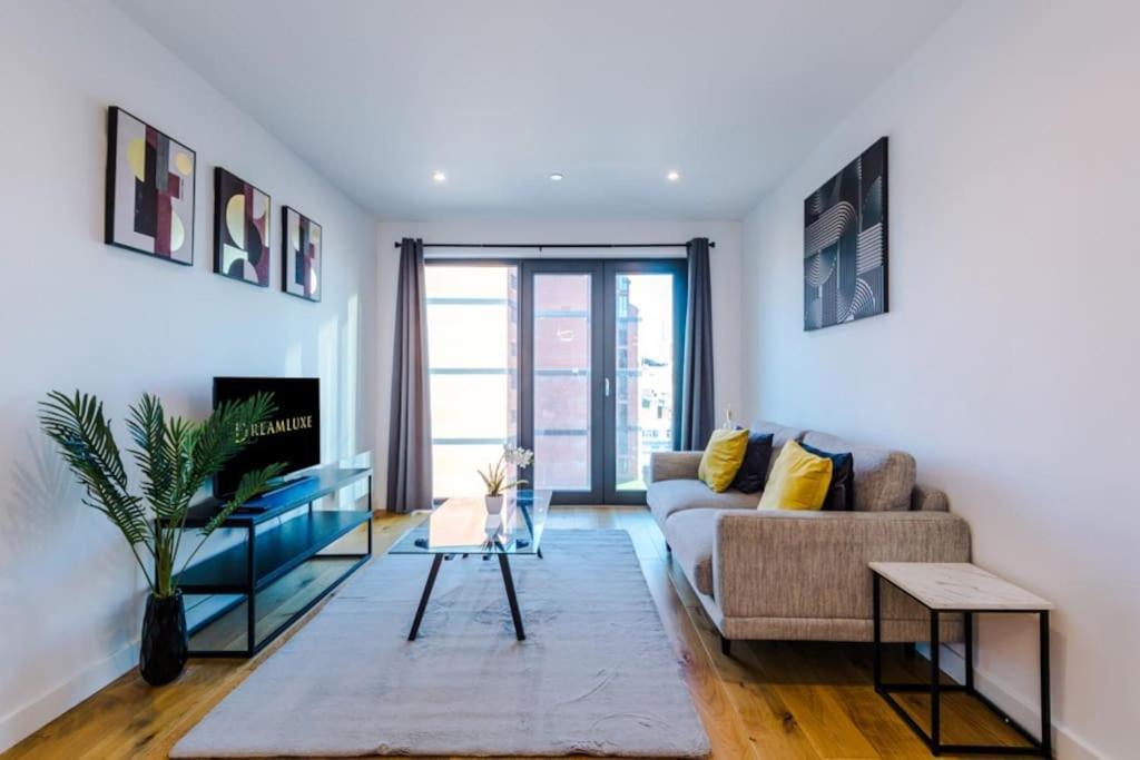 Apartment Windmill Suite- Modern 2 Bed 2 Bath With Concierge Perfect For Leisure, Business And Contractor By Dreamluxe Birmingham
