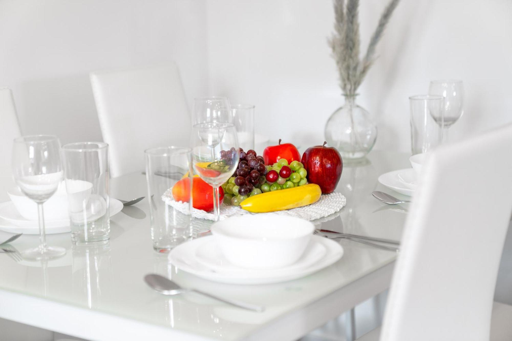Luxury 2 Bedroom - Parking & Balcony - Underfloor Heating - 6mc *