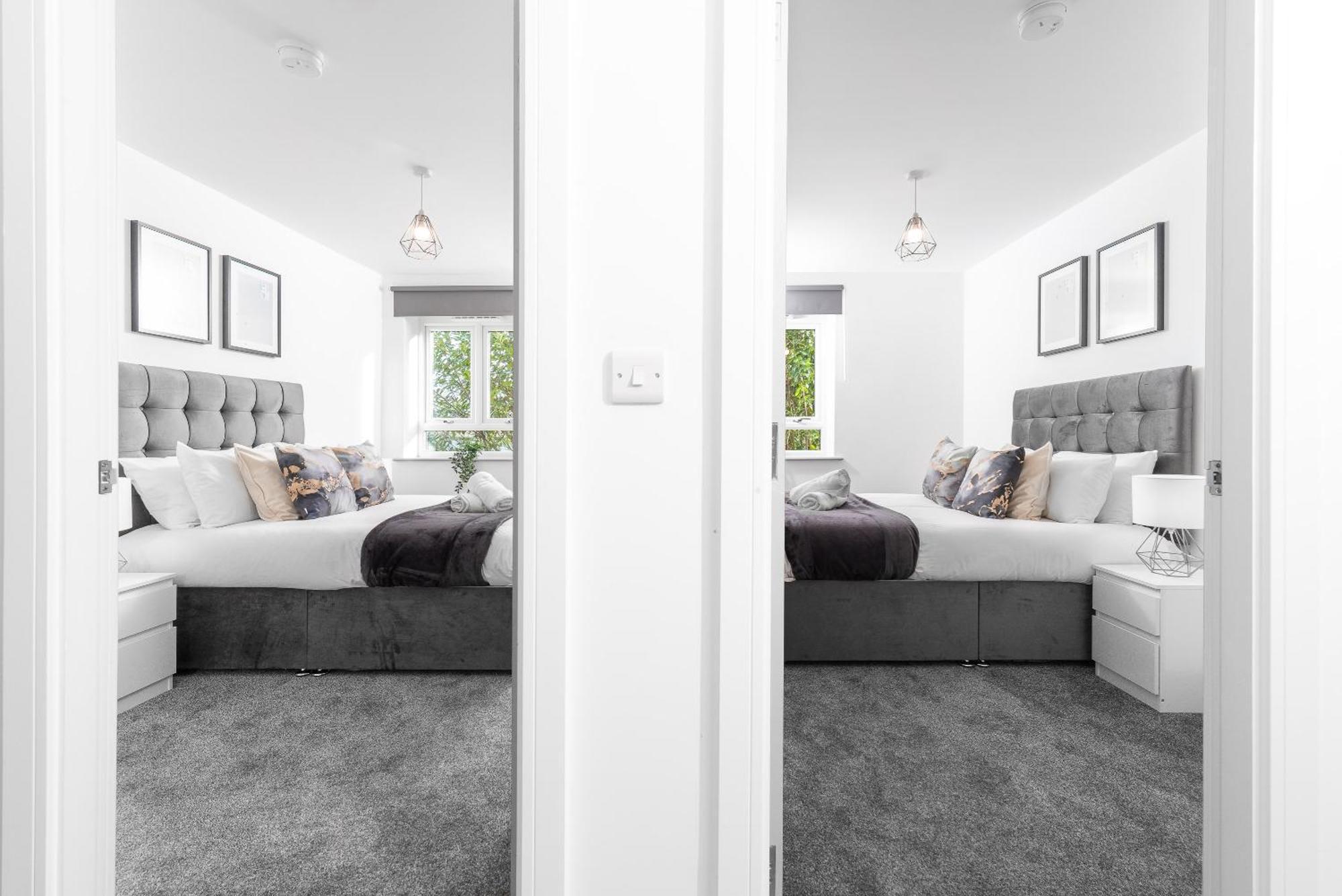 Luxury 2 Bedroom - Parking & Balcony - Underfloor Heating - 6mc