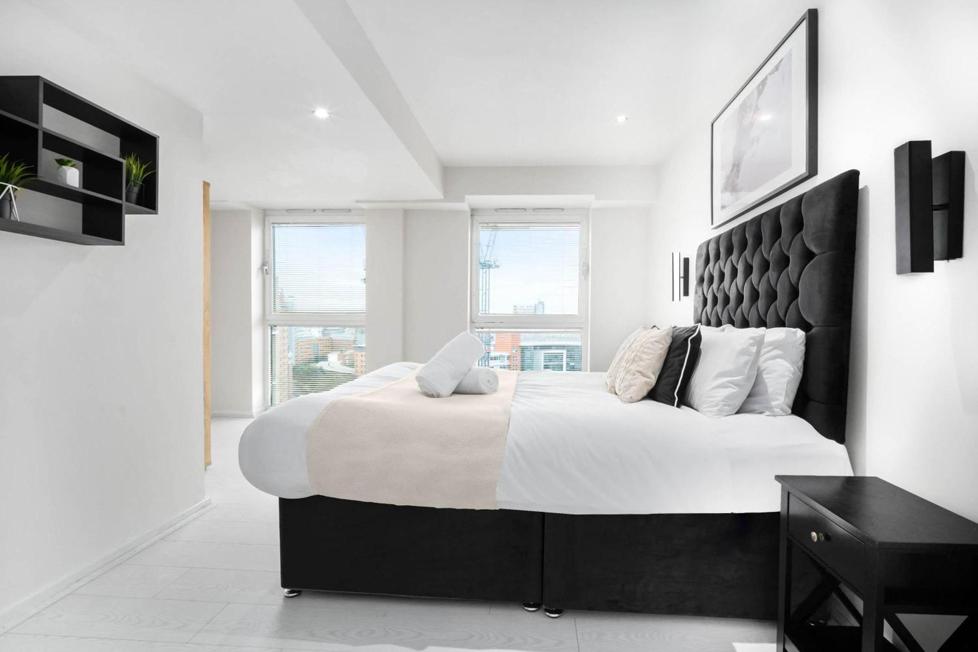 Duplex Penthouse - Centre - Secure Parking - Terrace - Rated - 1401m Birmingham