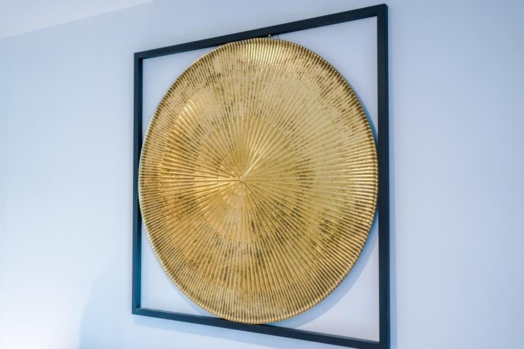 Apartment Windmill Suite- Modern 2 Bed 2 Bath With Concierge Perfect For Leisure, Business And Contractor By Dreamluxe *