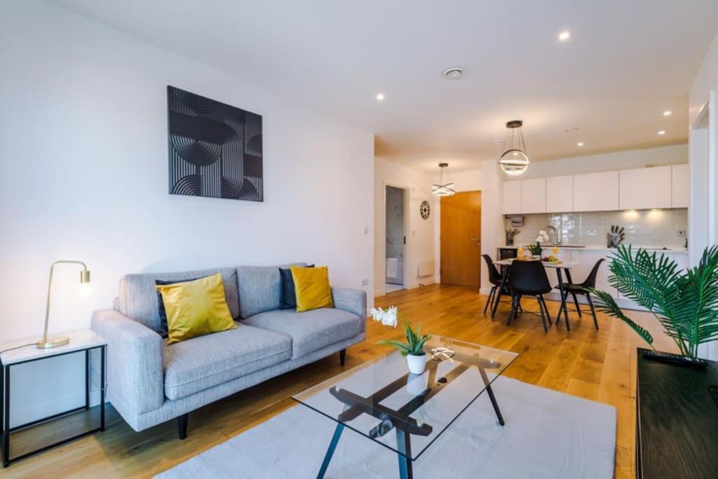 Windmill Suite- Modern 2 Bed 2 Bath With Concierge Perfect For Leisure, Business And Contractor By Dreamluxe * Birmingham
