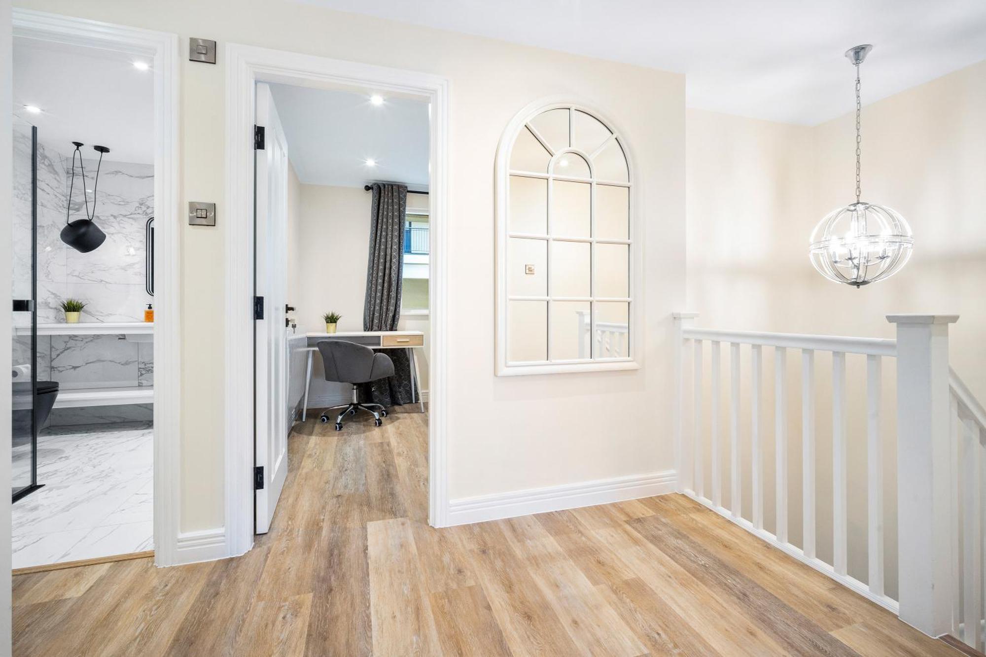 Luxury 3 Bedroom Penthouse - City Centre - Terrace - Hot Tub - Gym - 21mb * Birmingham