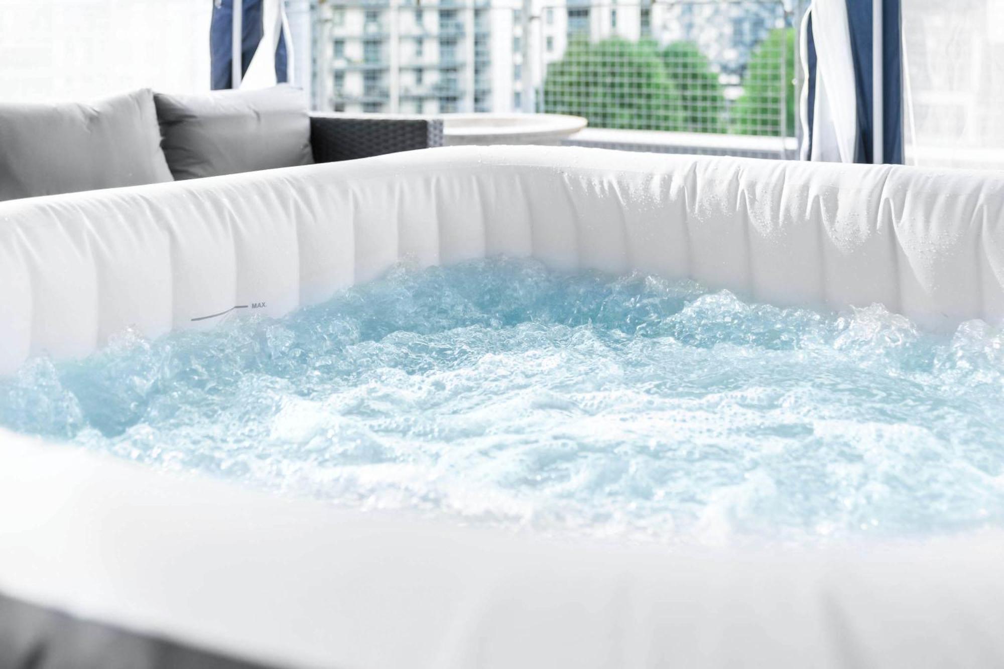 Apartment Luxury 3 Bedroom Penthouse - City Centre - Terrace - Hot Tub - Gym - 21mb