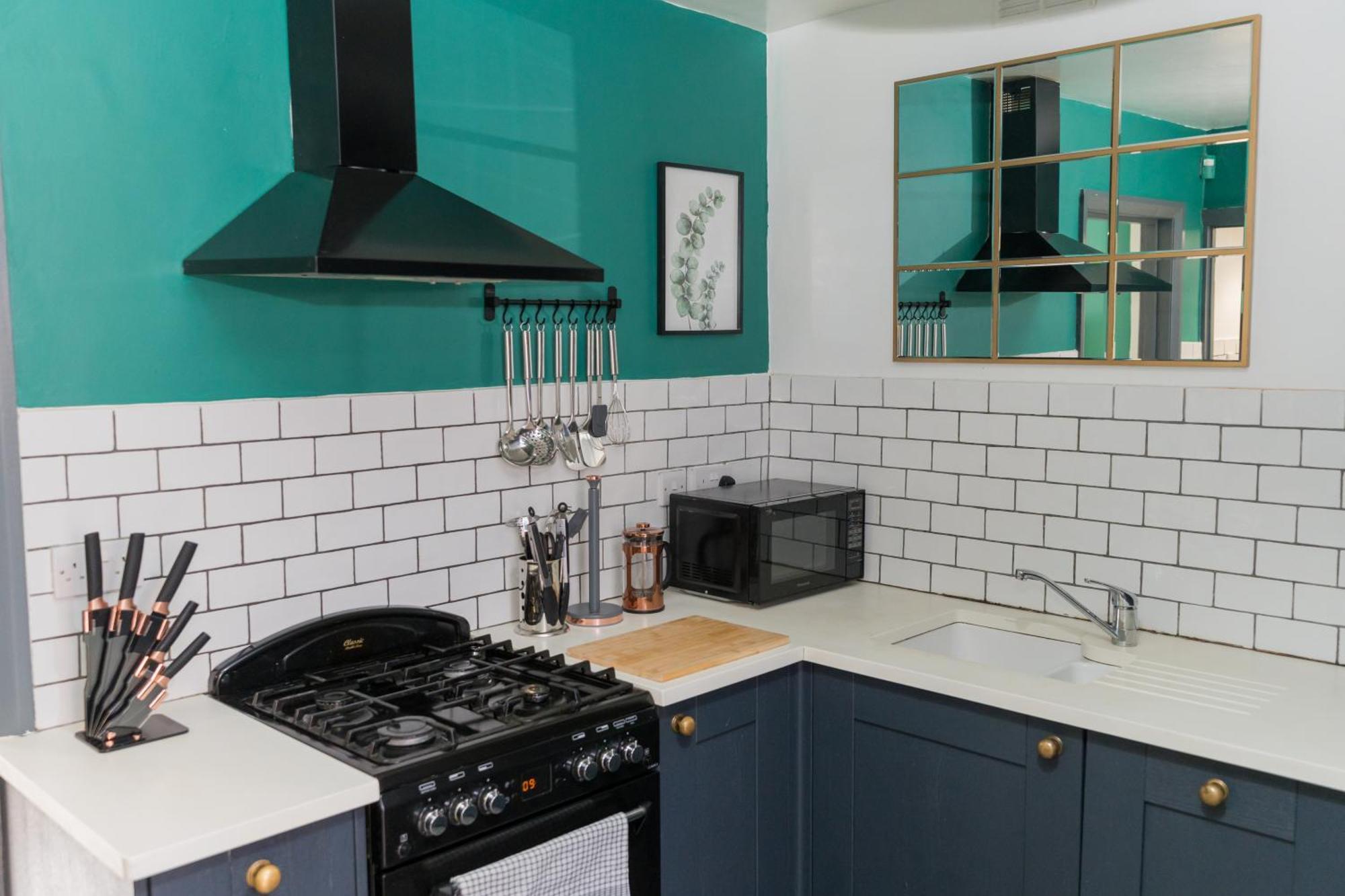 Spacious, Contractors, Long Term Discounts * Birmingham