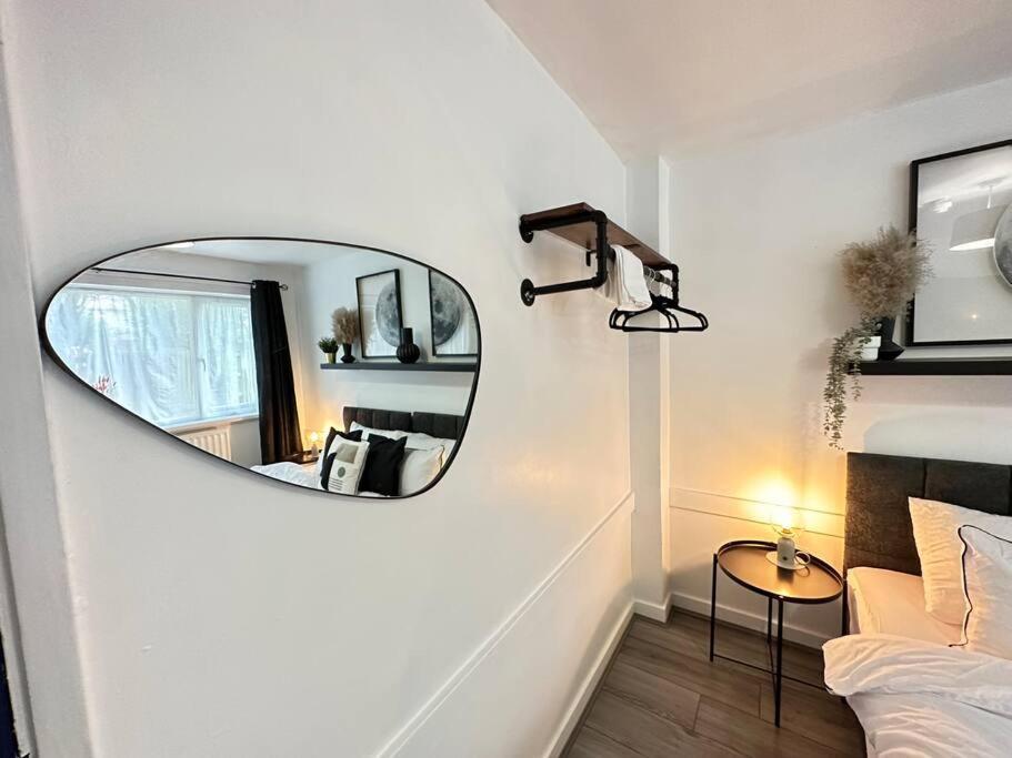 Apartment Cosy Retreat: Near Attractions & Comfortable! Birmingham