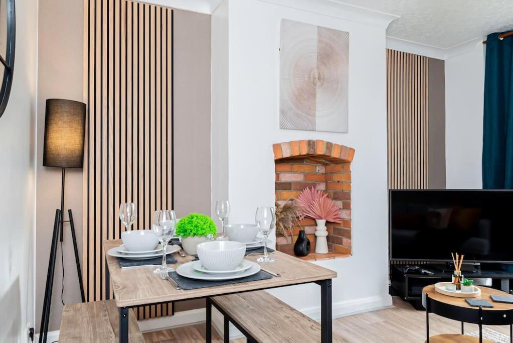 Holiday home Brays For Families, Contractors And Professionals Birmingham