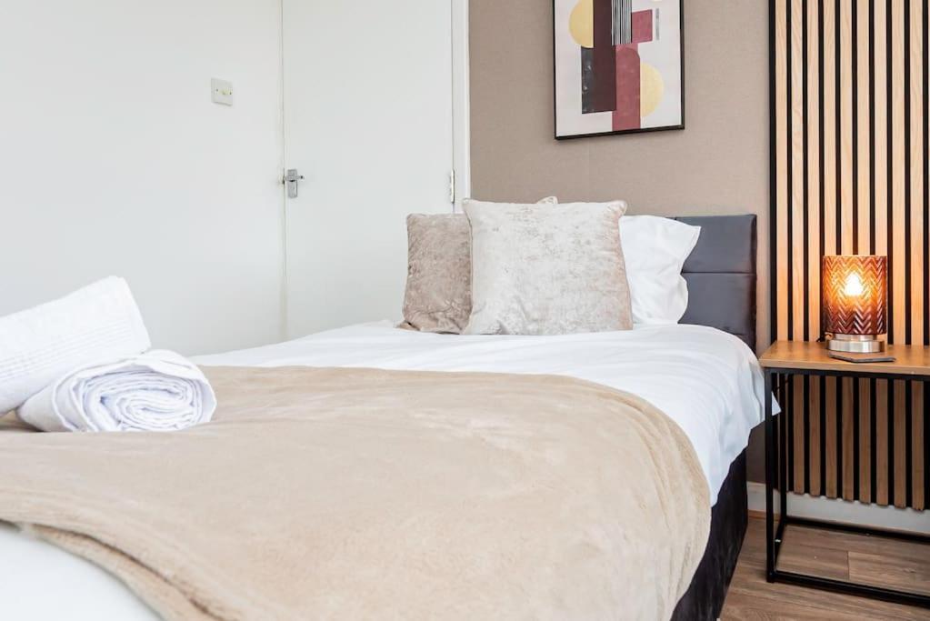 Holiday home Brays For Families, Contractors And Professionals Birmingham