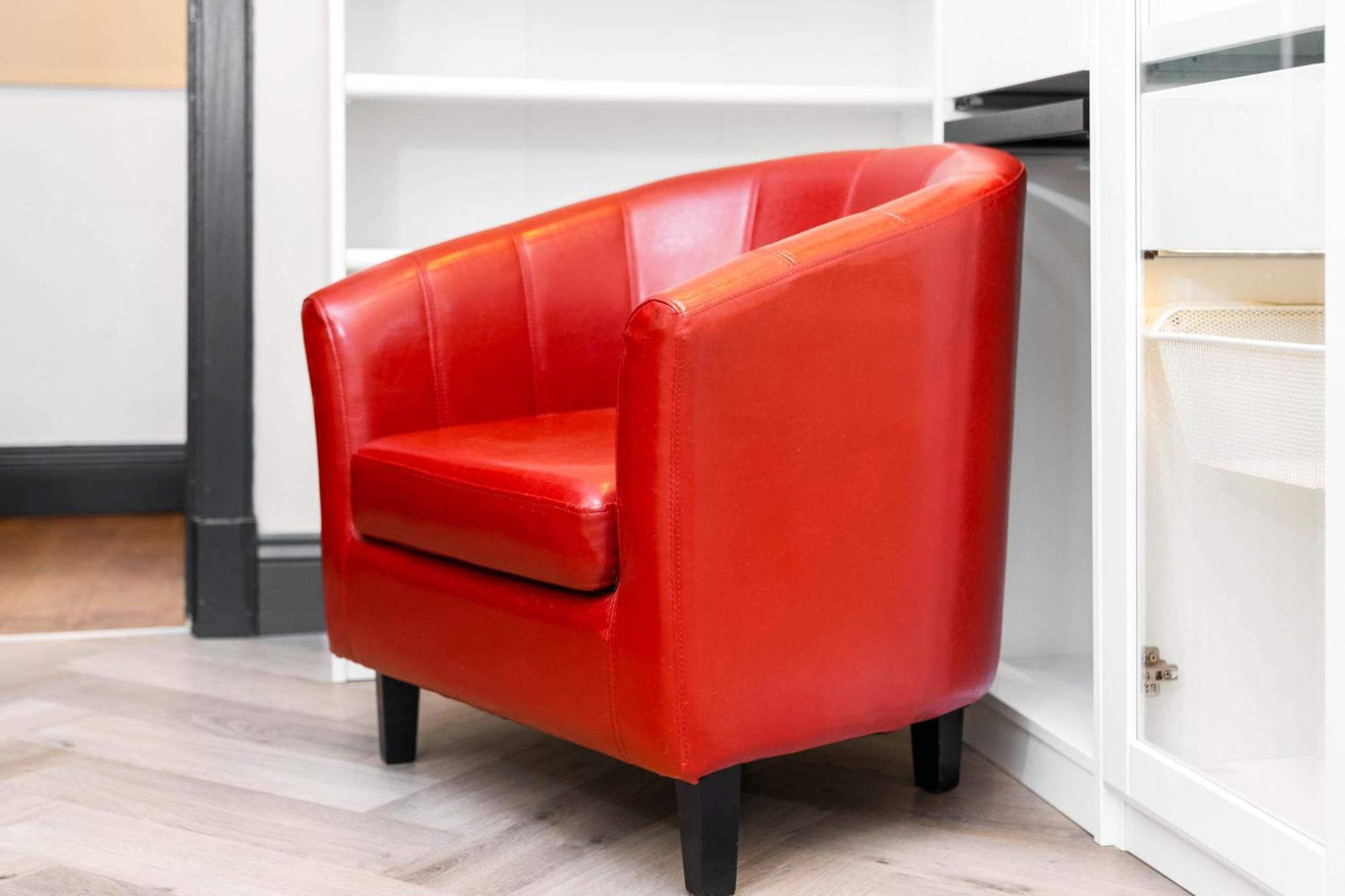 Luxury 2 Bedroom - Secure Parking - Near Centre - C6k - Rated - Netflix - Wifi - Smart Tv * Birmingham