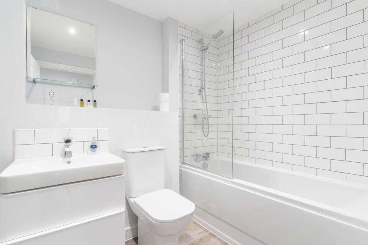 Contemporary 1 Bed Apartment