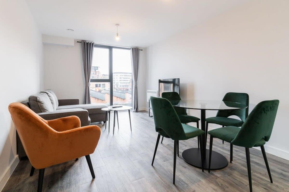 Apartment Contemporary 1 Bed Birmingham