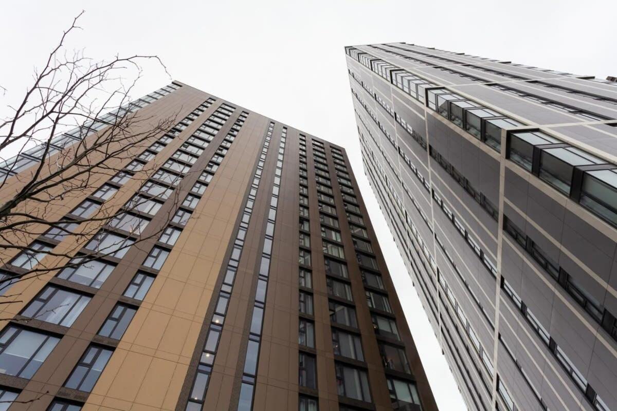 Stunning Modern 1br Flat In Apartment *
