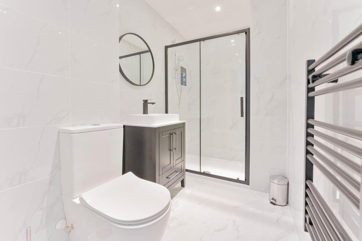 Apartment Spacious 2 Bedroom In Birmingham