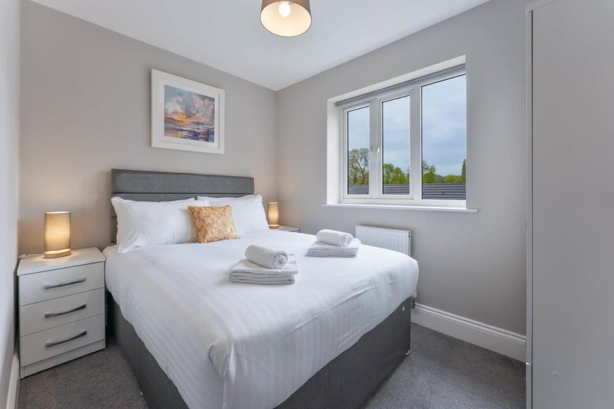 Spacious 3 Bedroom House With Garden In Holiday home Birmingham