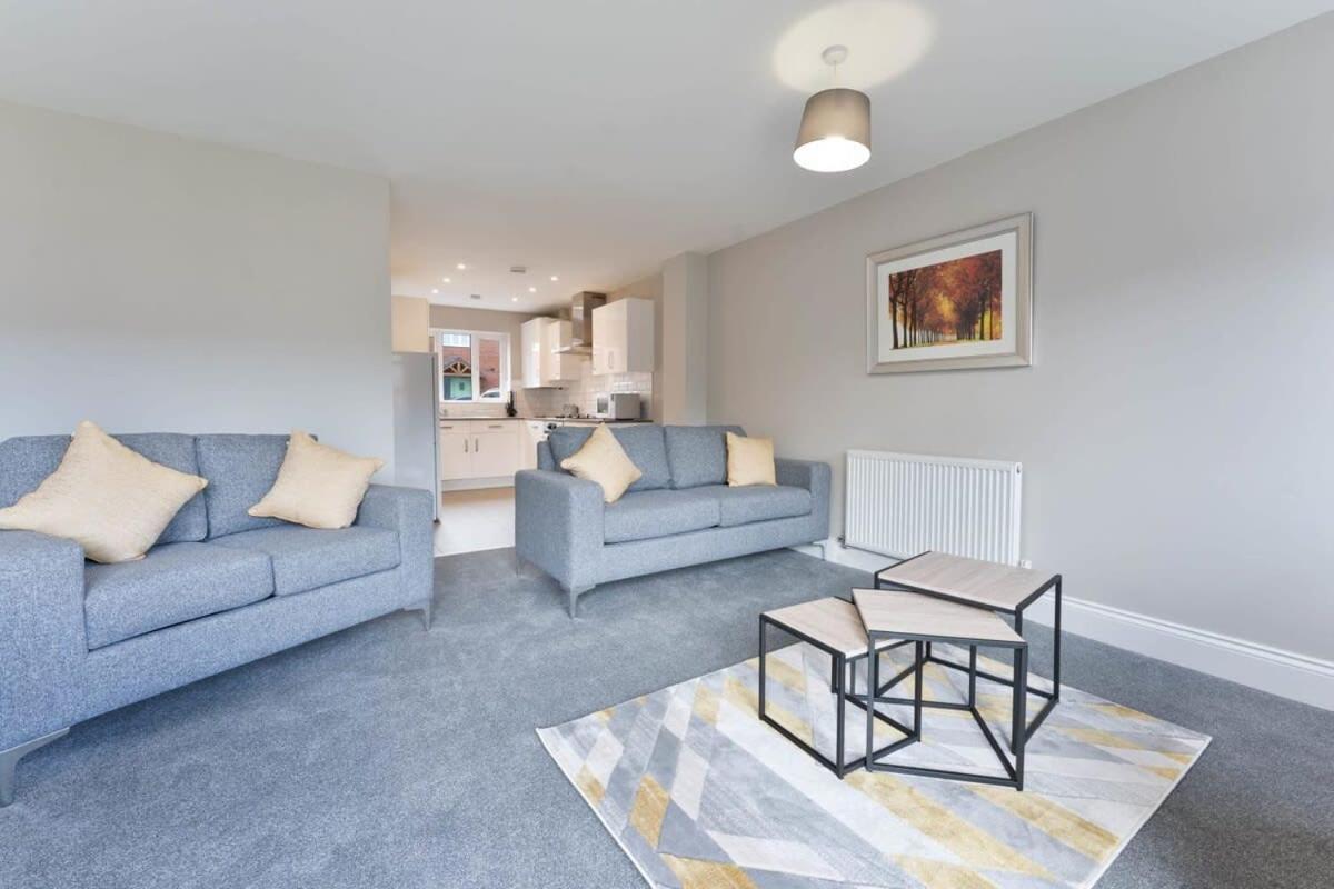 Holiday home Spacious 3 Bedroom House With Garden In