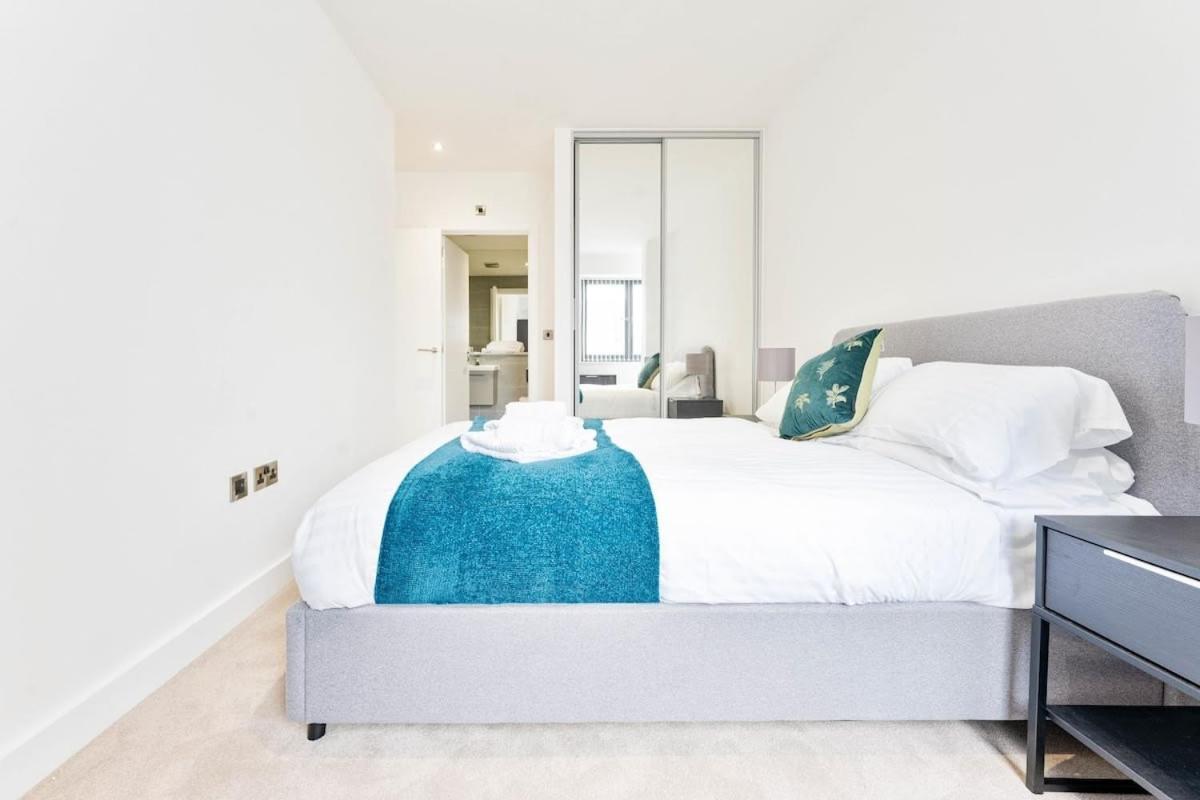 Apartment Modern And Stylish 2 Bed In Solihull *