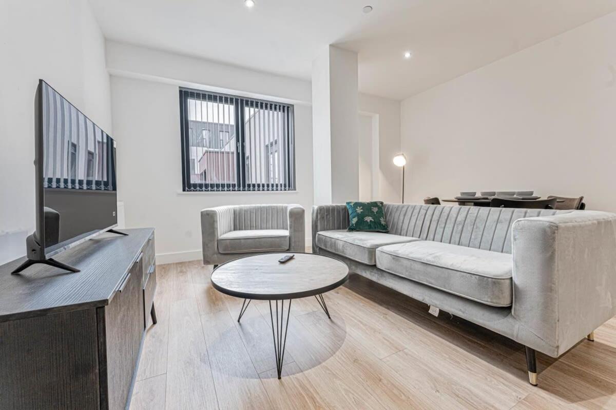 Modern And Stylish 2 Bed In Solihull Apartment Birmingham