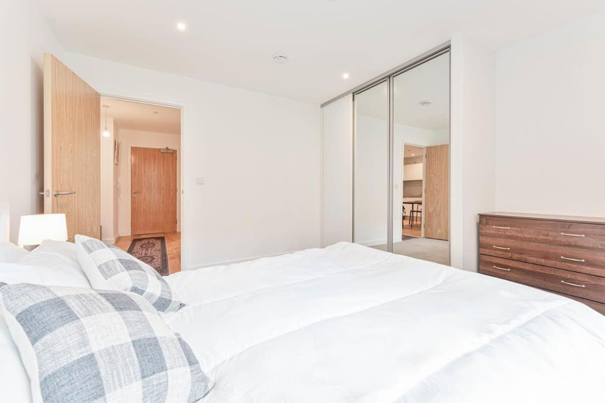 Smart 1 Bedroom In Apartment Birmingham