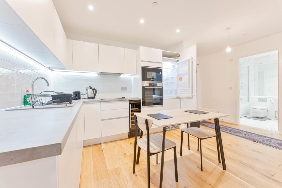 Smart 1 Bedroom In Apartment