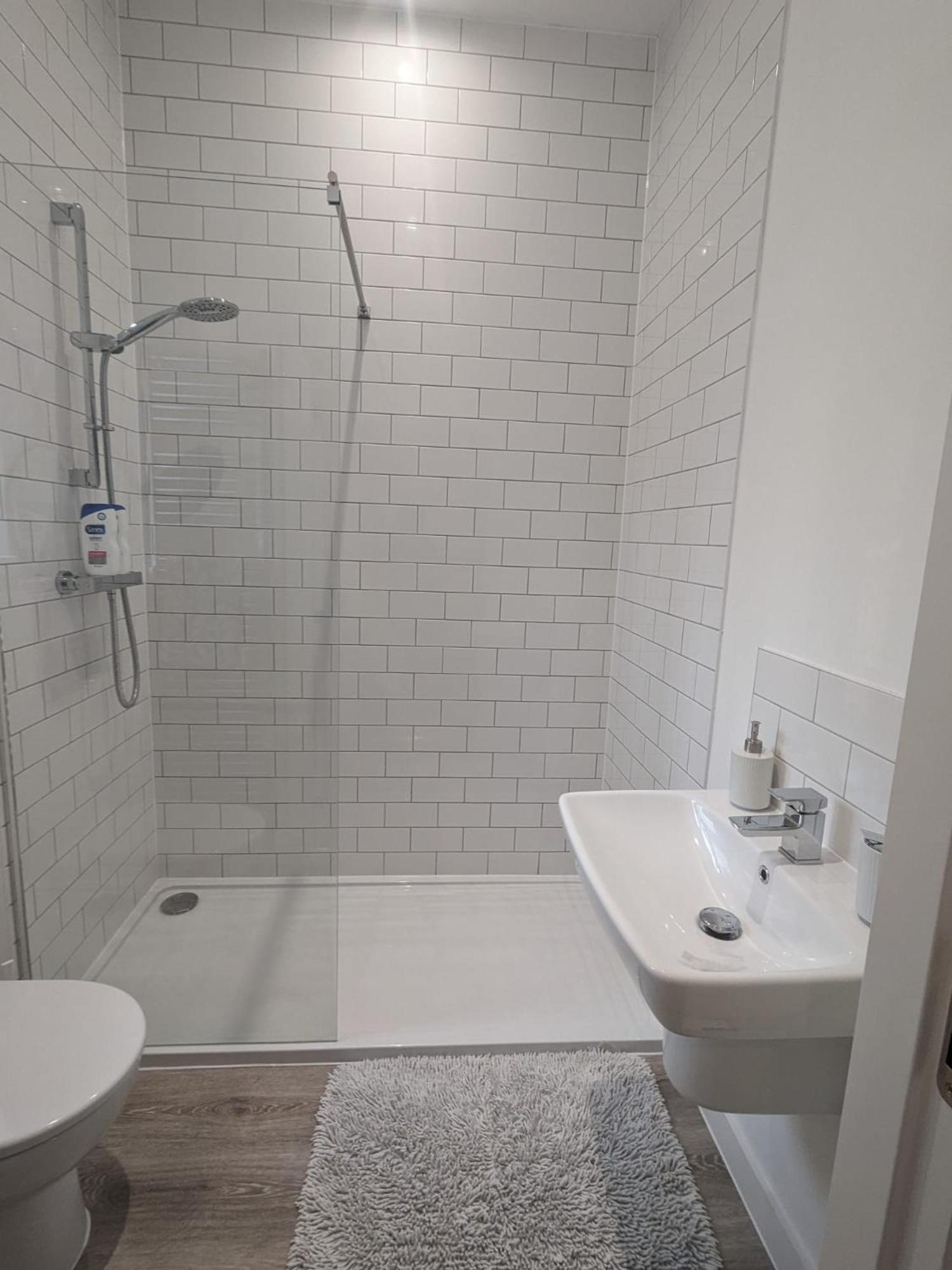 Contemporary Double Ensuite * Birmingham