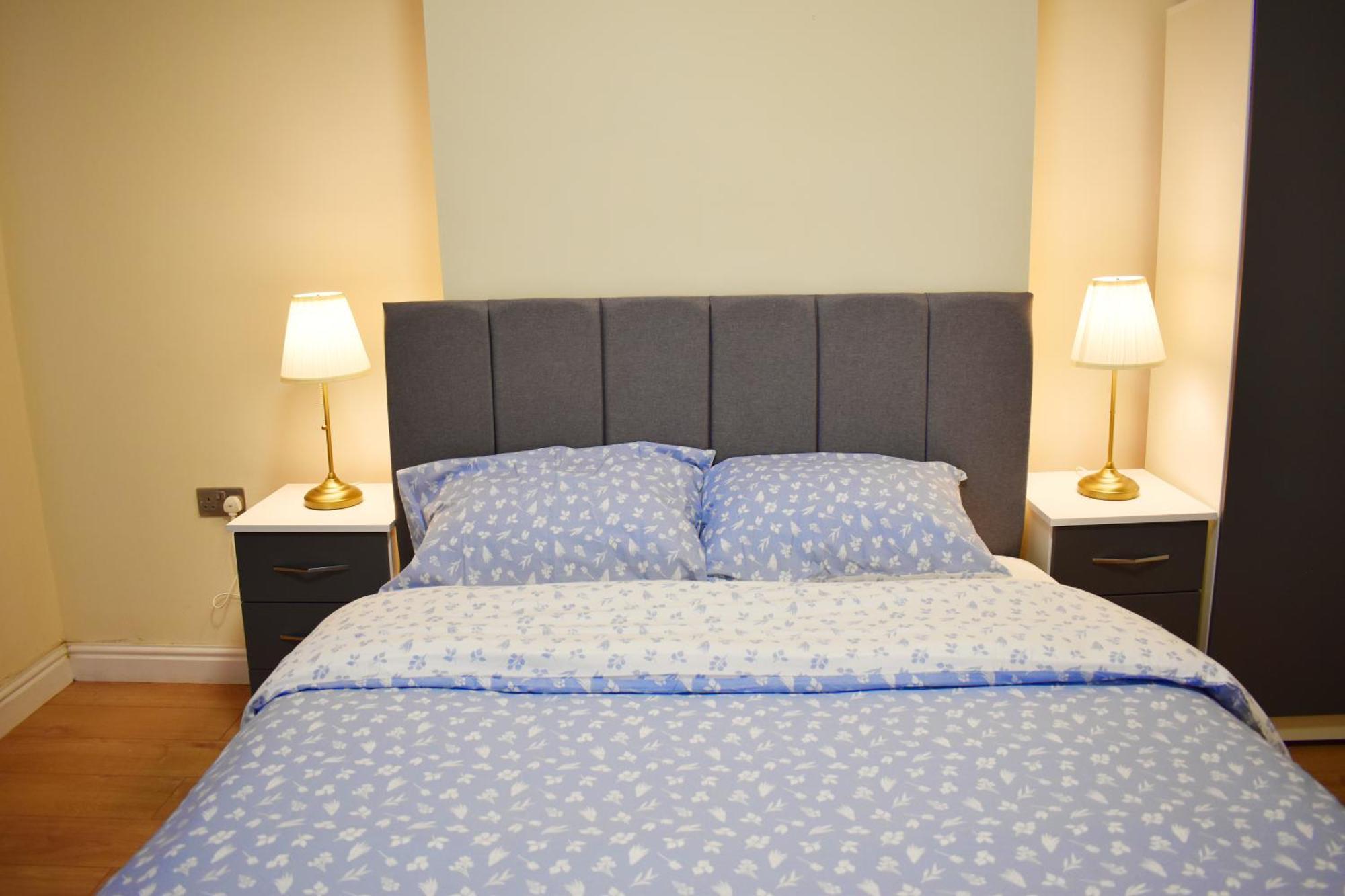 Centre In Edgbaston Near Stadium, Free Parking Homestay Birmingham