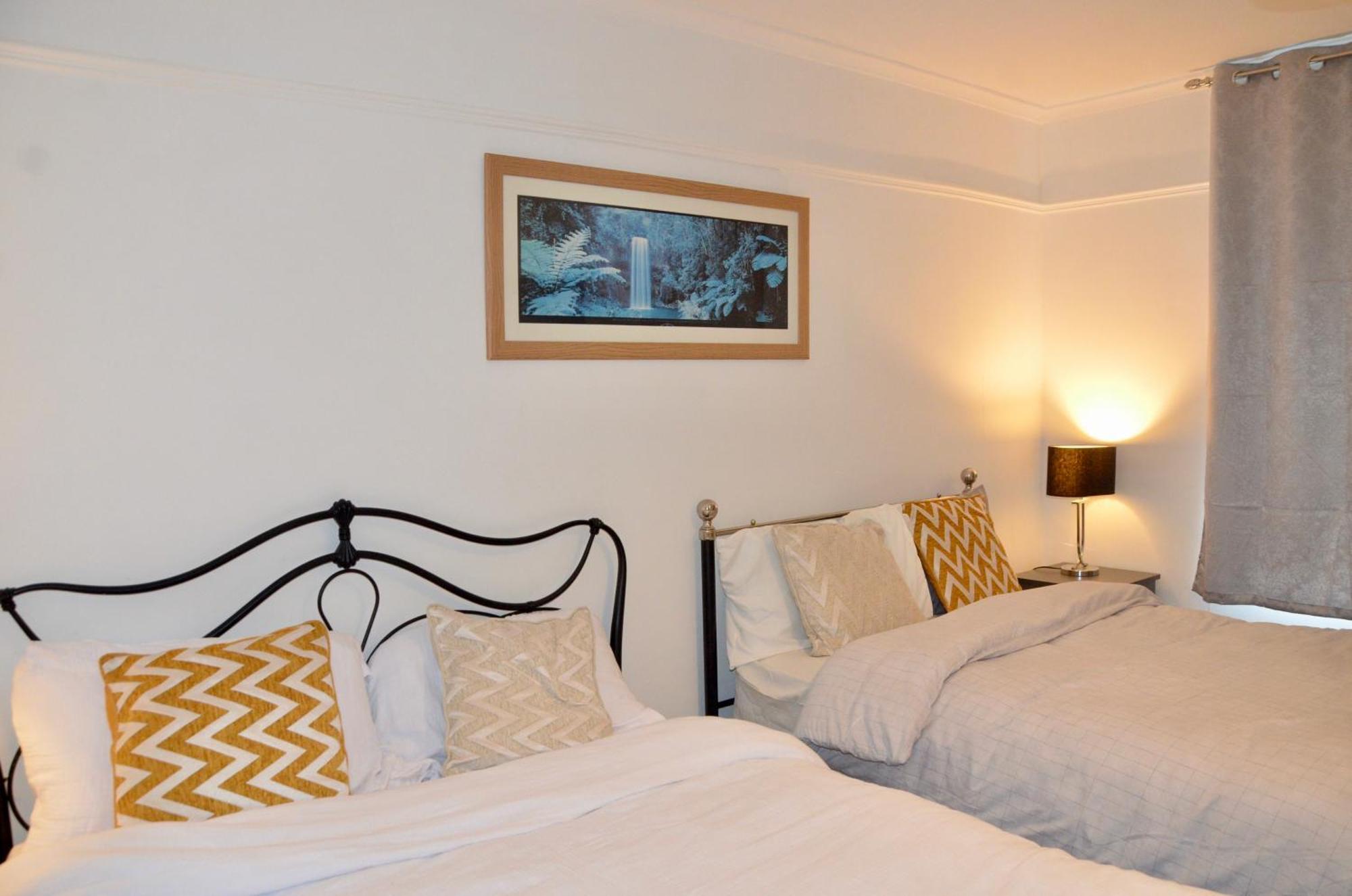 Apartment 2 Bed With Well Equipped Kitchen Perfect For Group Or Family Birmingham