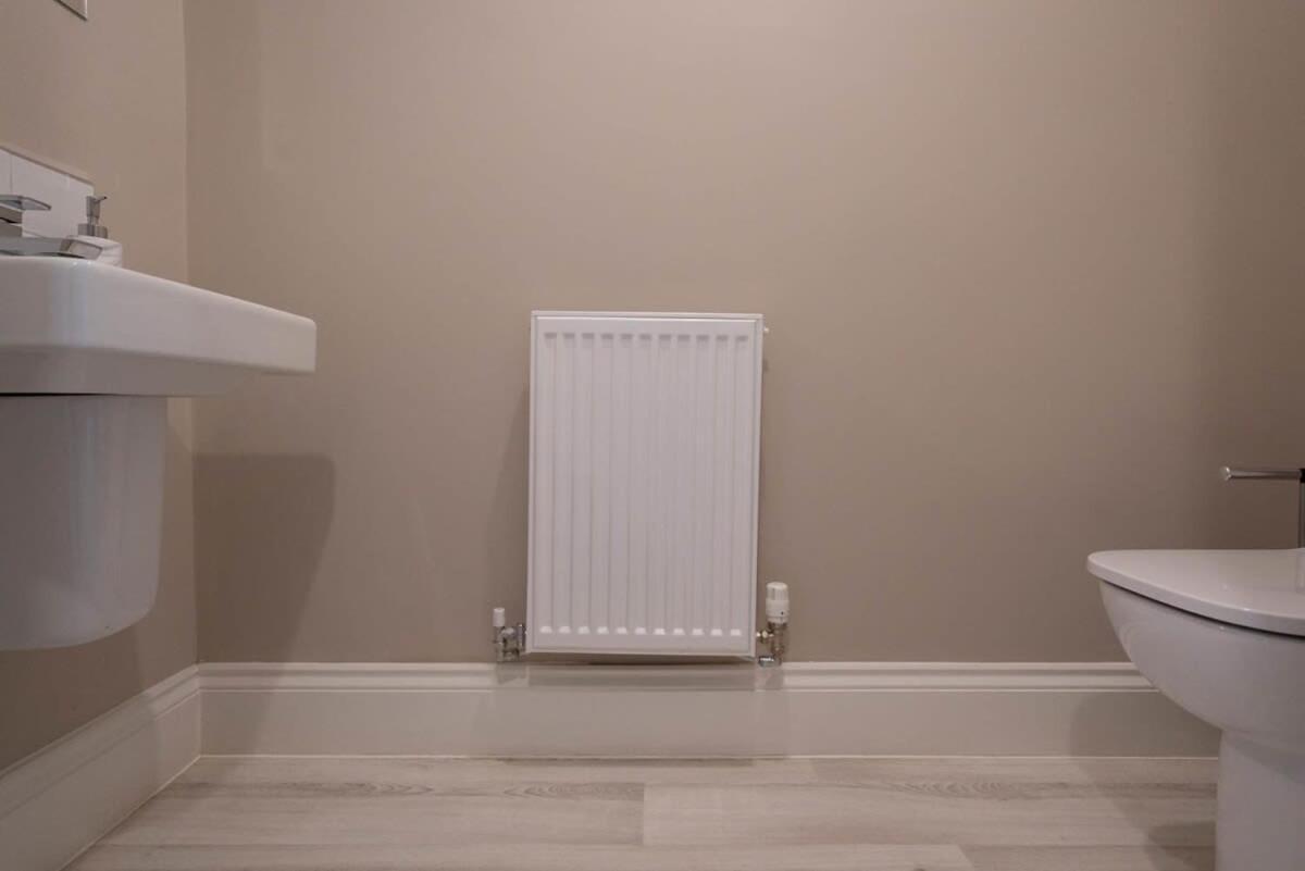Fantastic 3br House In With Garden Holiday home