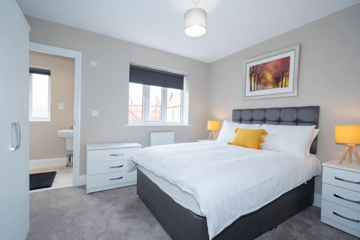Holiday home Fantastic 3br House In With Garden