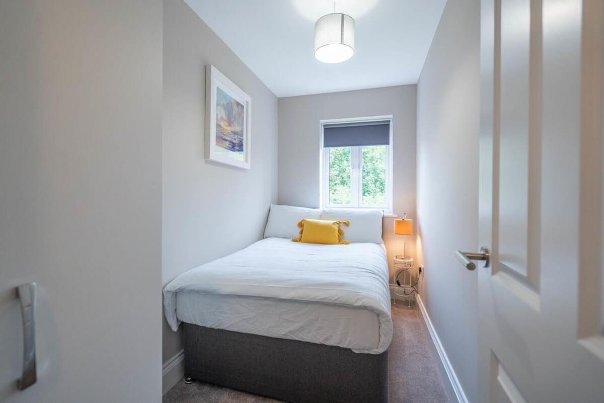 Fantastic 3br House In With Garden Holiday home Birmingham